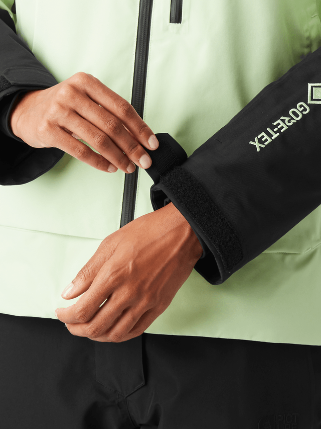 Picture Merepi GTX Women's Jacket - Snowride Sports